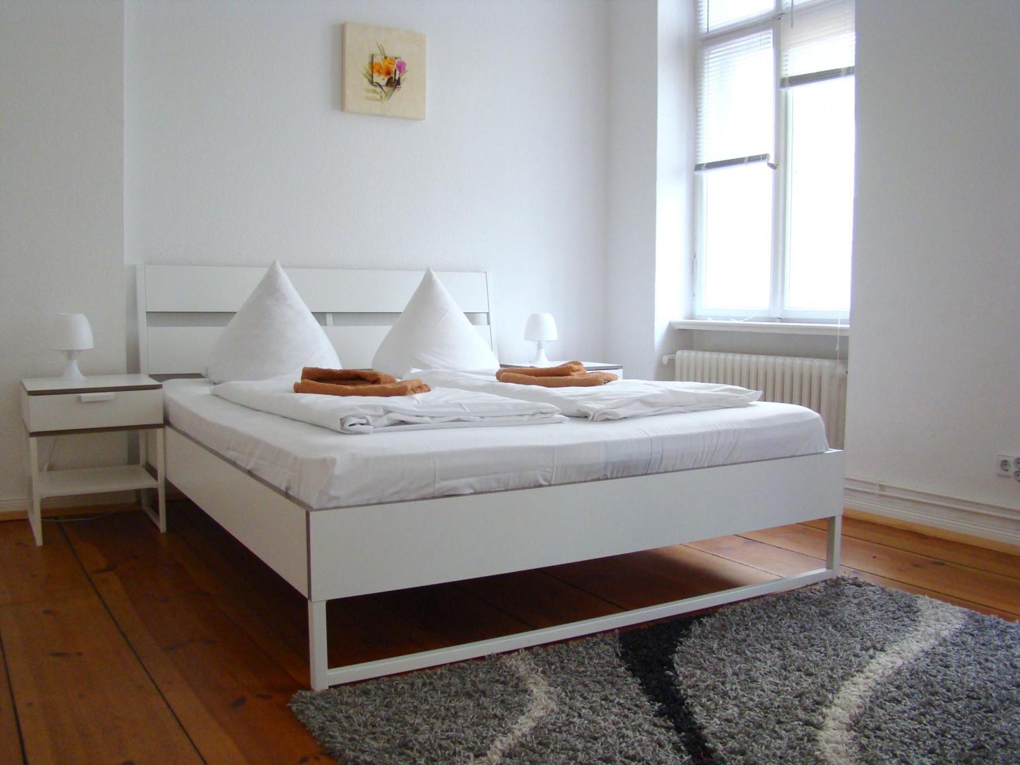 And Near Kurfuerstendamm Appartement
